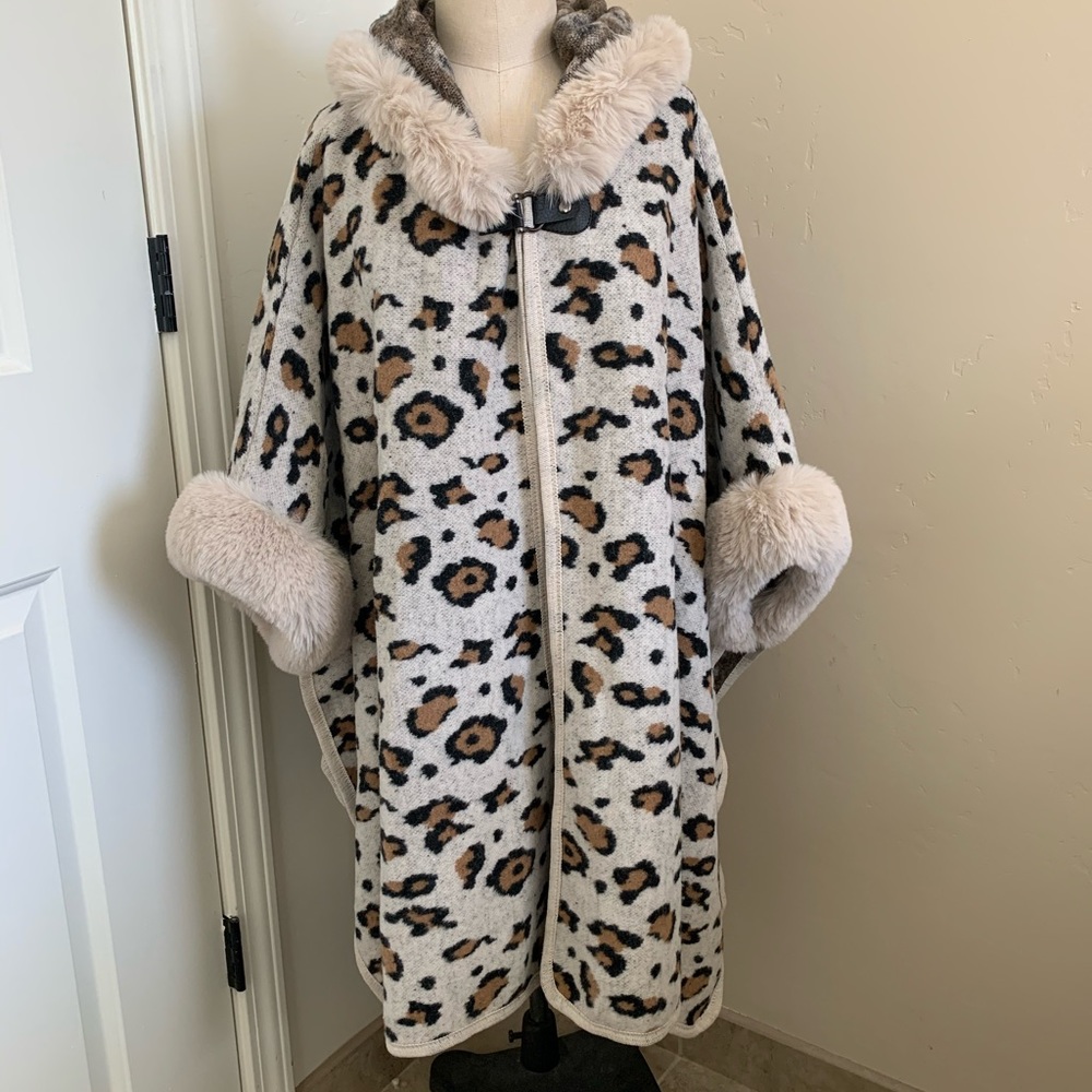 Faux Fur Cape/Pancho